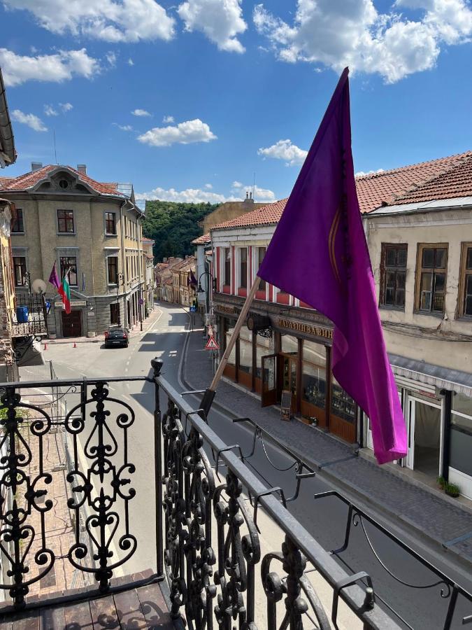 Tsarevets Residence Veliko Tarnovo Exterior photo