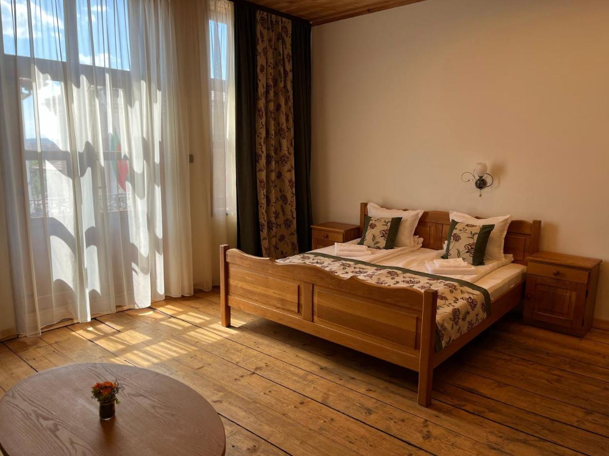 Tsarevets Residence Veliko Tarnovo Exterior photo